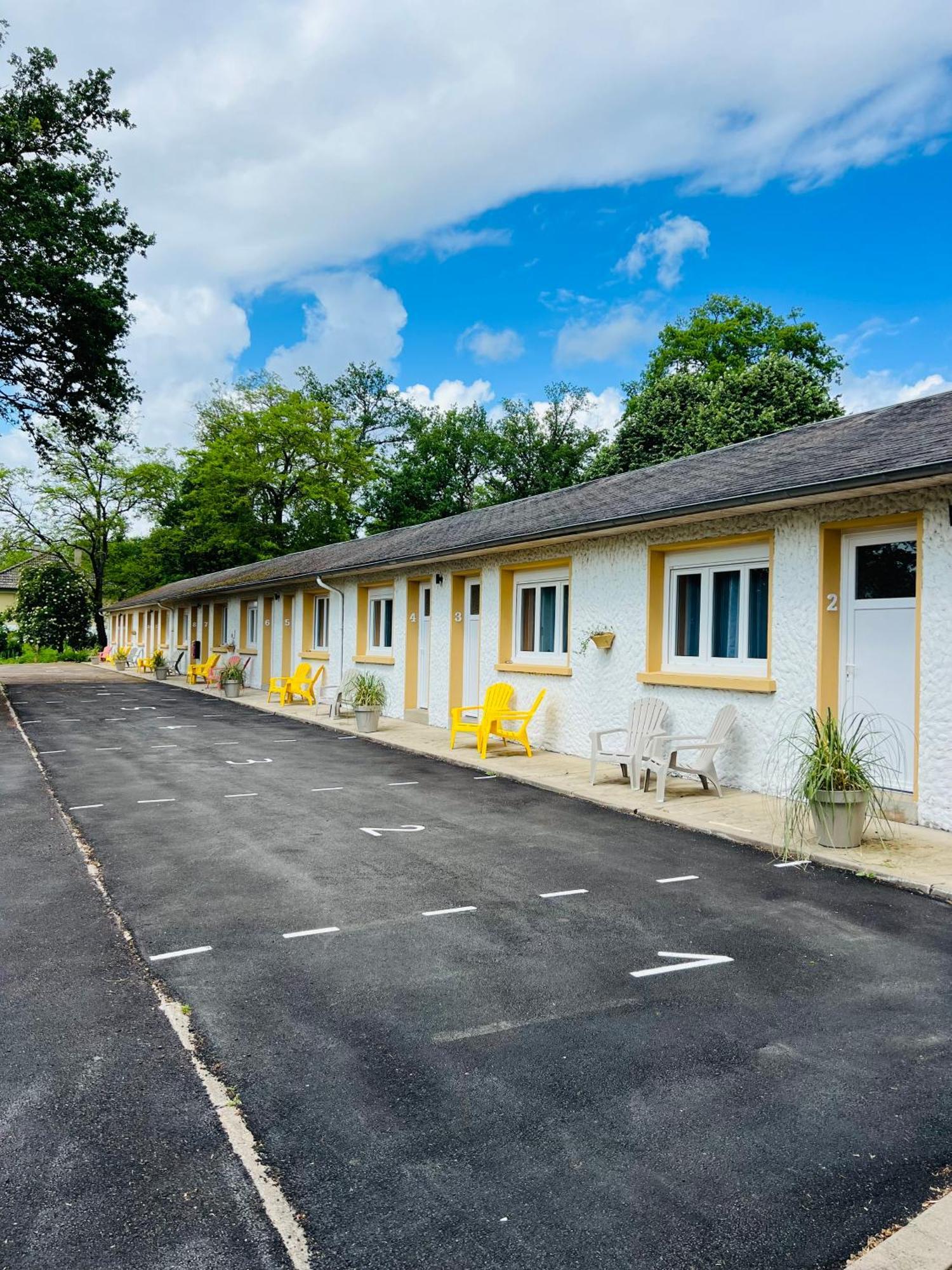Motel Les Broussailles Mesves-sur-Loire エクステリア 写真