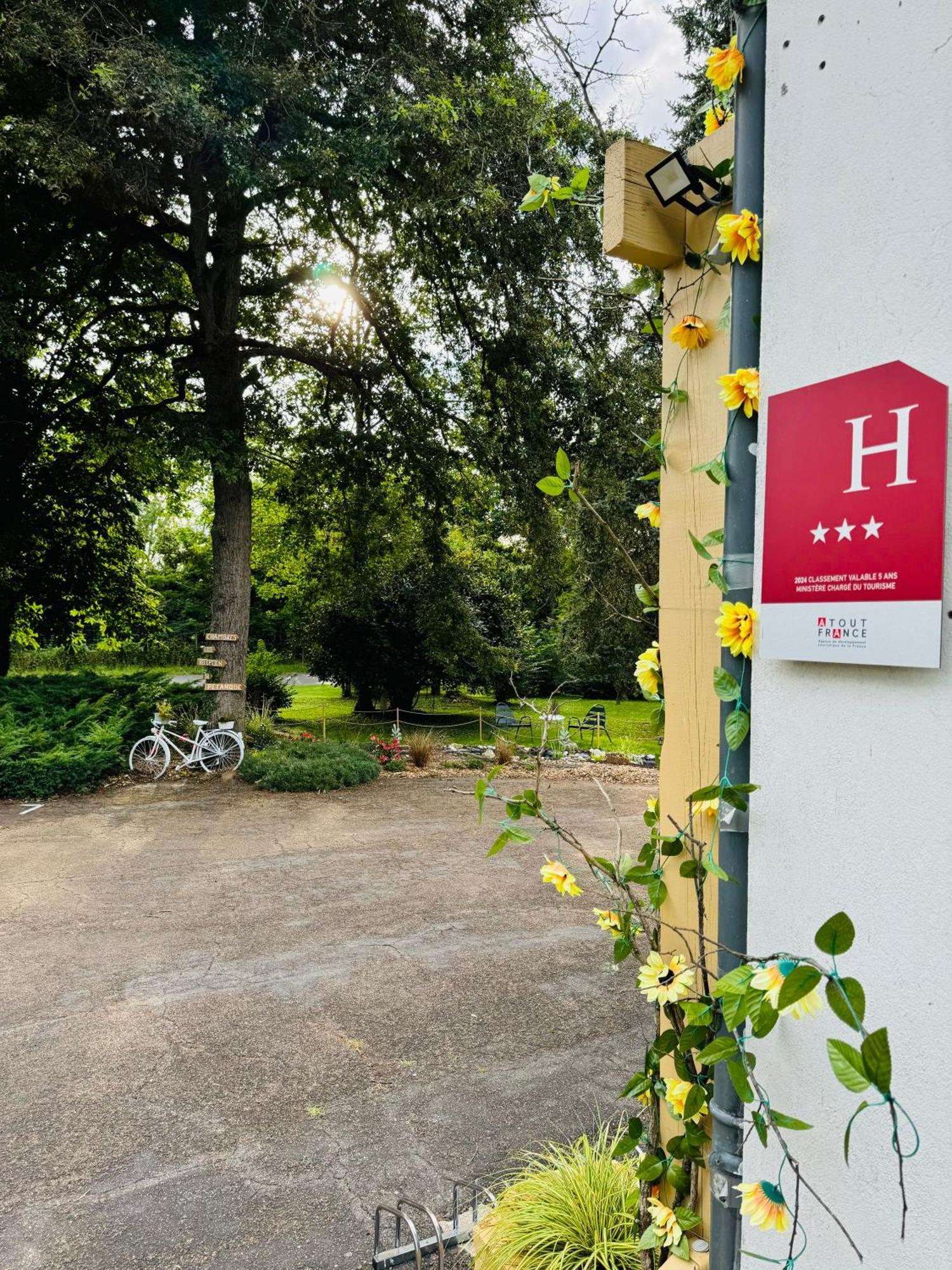 Motel Les Broussailles Mesves-sur-Loire エクステリア 写真